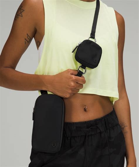 Lululemon phone crossbody. Things To Know About Lululemon phone crossbody. 